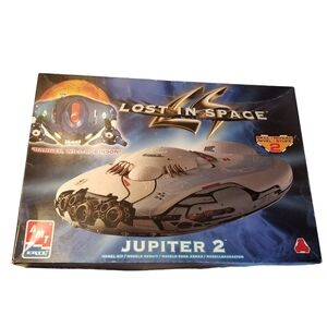 AMT/ERTL LOST IN SPACE " JUPITER 2" 1998 MODEL KIT SKILL 2